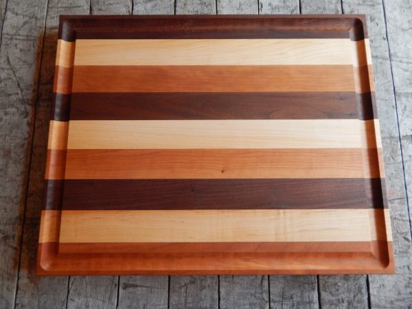 Tricoleur Cutting Board with Trough